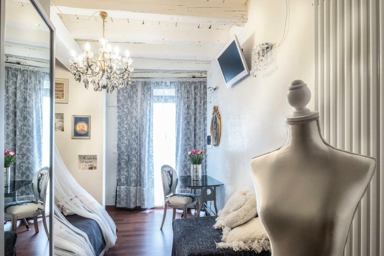 Bed and Breakfast Abbraccio Di Romeo Верона Экстерьер фото